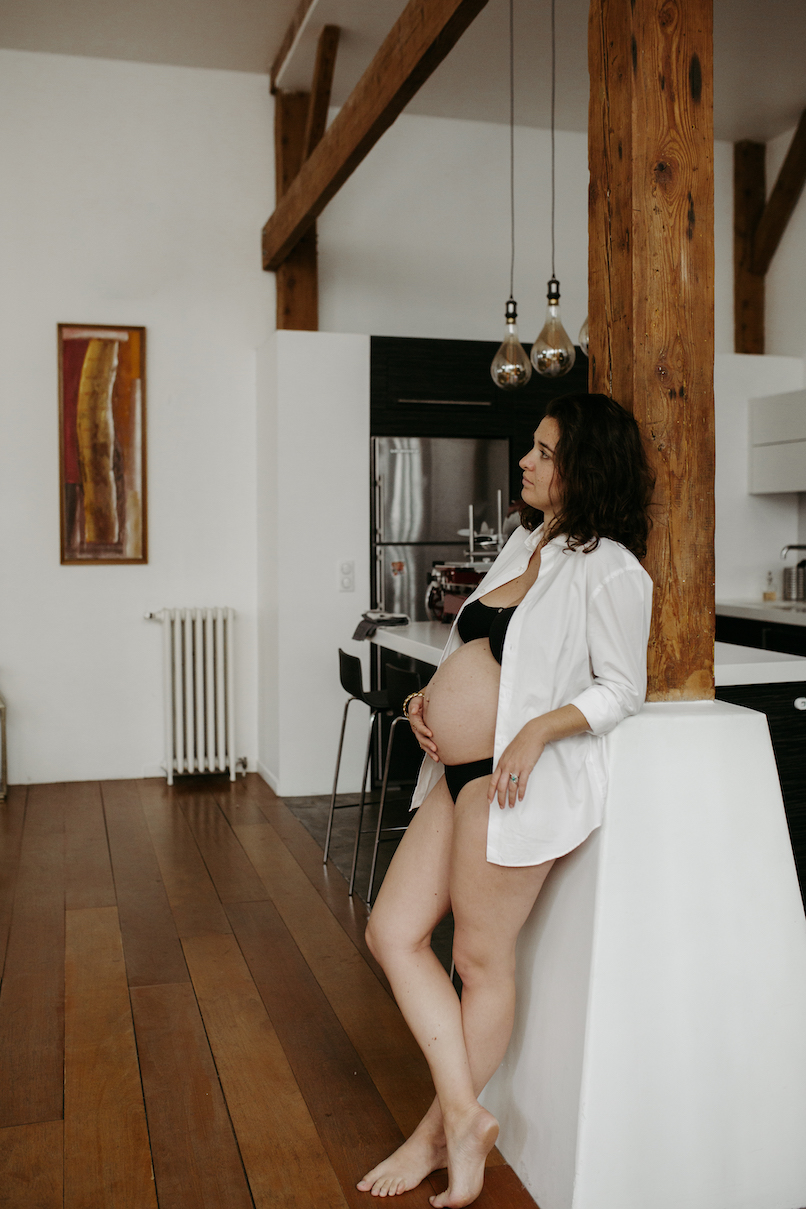 séance photo de grossesse à domicile dans l'Essonne