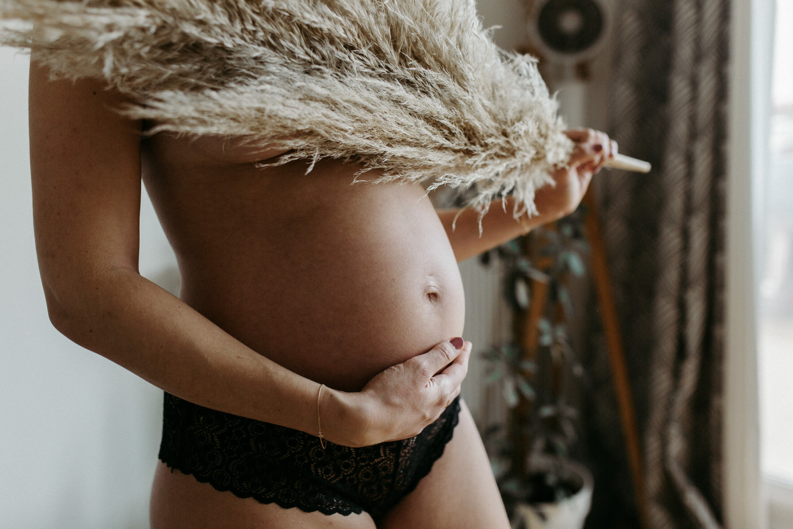 Séance photo de grossesse à domicile à Paris