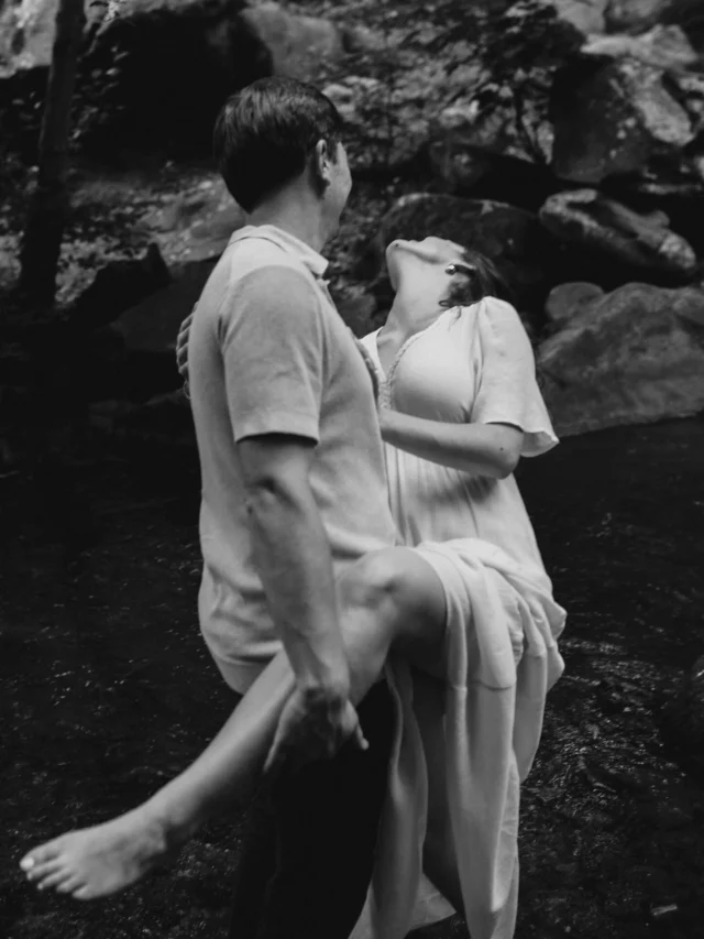 Cette année mes futurs mariés m’emmènent dans des lieux hors des sentiers battus pour leur séance engagement et j’adoooore! Je rencontre de belles personnes, je découvre de beaux endroits et j’aime encore plus mon métier. 

Merci !!

Ici, Léa et Quentin, que j’accompagnerai sur leur mariage en 2026 à la @fermedarmenon ✨

—

#engagementsession #love #seanceengagement #bridetobe #wedding2026 #mariage2026 #photographeessonne #photographemariage #photographemariageparis